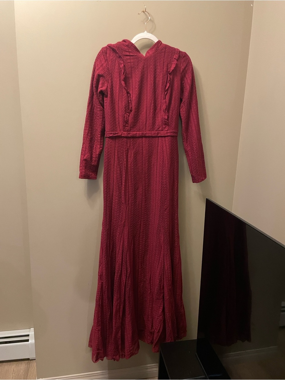 Red long-sleeve maxi Dress with ruffles